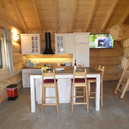 Naturstammhaus Tollensesee Groß Nemerow Esterno foto