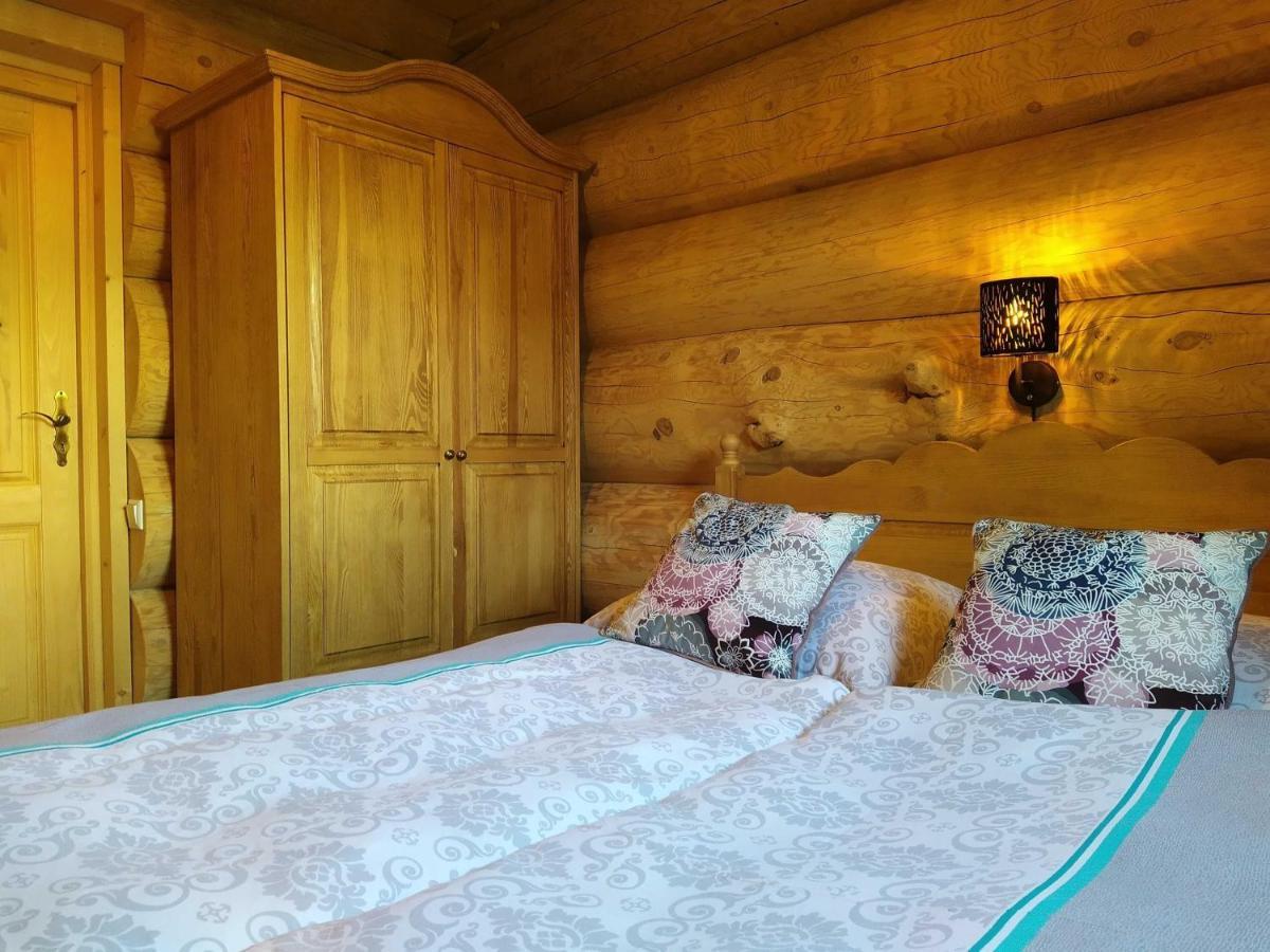 Chalet Naturstammhaus Tollensesee Groß Nemerow