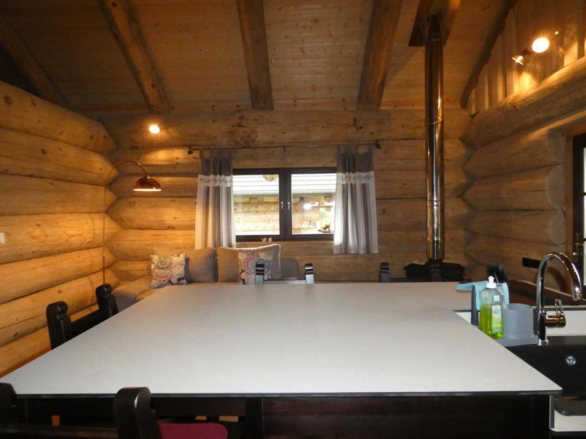 Naturstammhaus Tollensesee Chalet